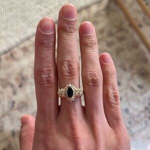 Vintage elegant art deco 14k gold sapphire and diamond ring